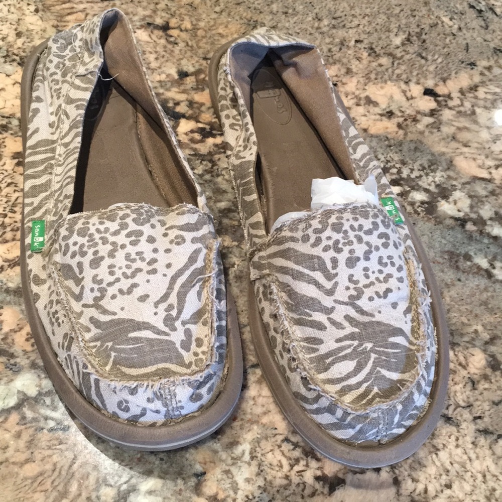 Sanuk Women's Beige Taupe Animal Print Slip-On Loafers